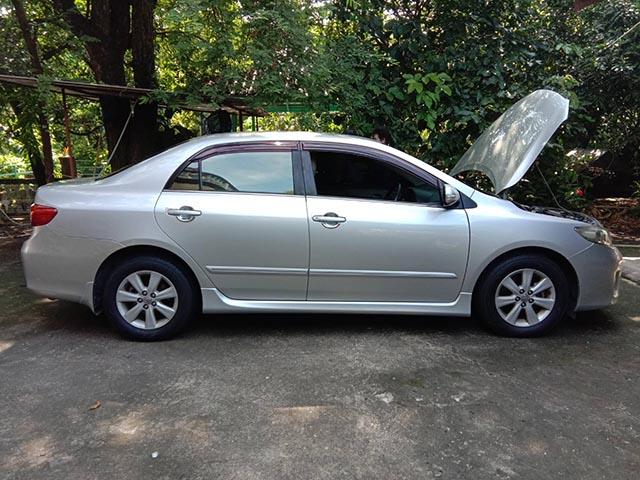 รับซื้อรถ Toyota Corolla Altis CNG 2011